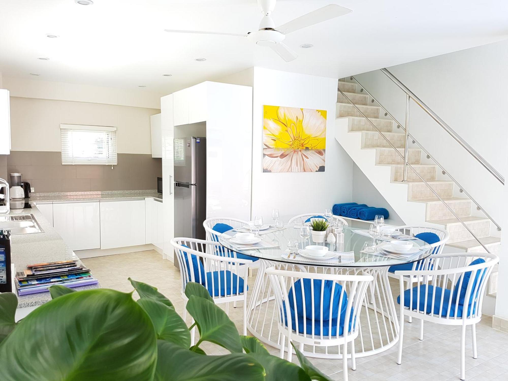Beachside 3-Bedroom Townhouse W Private Pool At 70 Meters From Beach Ban Bang Po Exterior photo
